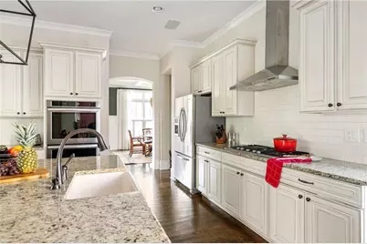 582 Charles Ave, Atlanta, GA 30308 - Photo 13