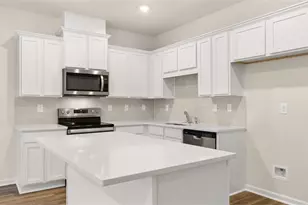 206 Kenmore Cir, Perry, GA 31069 - Photo 1