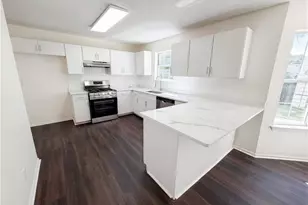 2214 Rambling Way, Lithonia, GA 30058 - Photo 9