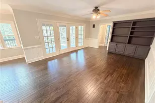 984 Forest Pond Ct, Marietta, GA 30068 - Photo 13