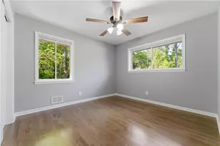 1100 Vonda Ln, Mableton, GA 30126 - Photo 19