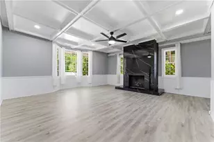 1100 Vonda Ln, Mableton, GA 30126 - Photo 11