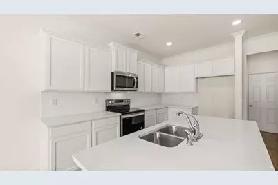 360 Silver Moon Drive, Loganville, GA 30052 - Photo 7