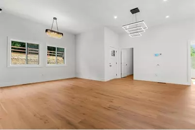 2328 Lakewood Avenue, Atlanta, GA 30315 - Photo 9