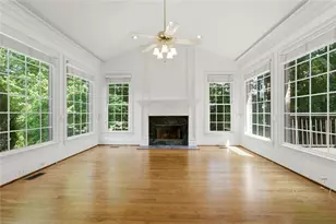 221 Southern Hill Dr, Johns Creek, GA 30097 - Photo 9