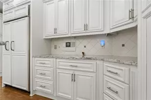 221 Southern Hill Dr, Johns Creek, GA 30097 - Photo 19