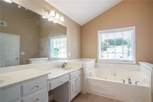 1098 Fountain Lakes Ct, Lawrenceville, GA 30043 - Photo 31