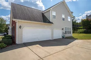 1098 Fountain Lakes Ct, Lawrenceville, GA 30043 - Photo 7