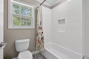 6085 Lake Windsor Pkwy, Buford, GA 30518 - Photo 31