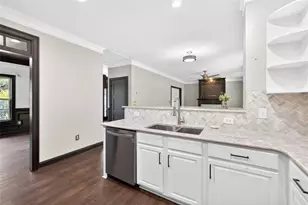6085 Lake Windsor Pkwy, Buford, GA 30518 - Photo 13