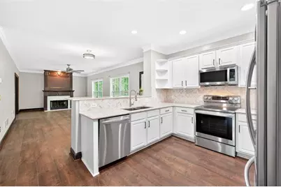 6085 Lake Windsor Parkway, Buford, GA 30518 - Photo 15