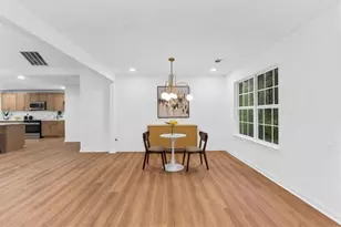 10322 Deep Creek Cove, Atlanta, GA 30291 - Photo 17