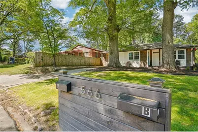 566 Woods Drive NW, Atlanta, GA 30318 - Photo 47