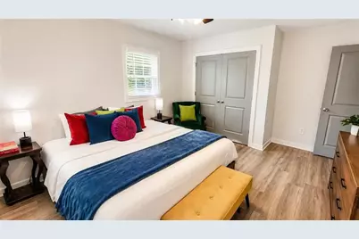 566 Woods Drive NW, Atlanta, GA 30318 - Photo 33