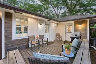 566 Woods Dr NW, Atlanta, GA 30318 - Photo 41