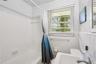 566 Woods Dr NW, Atlanta, GA 30318 - Photo 39