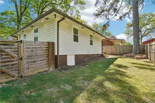 566 Woods Dr NW, Atlanta, GA 30318 - Photo 45
