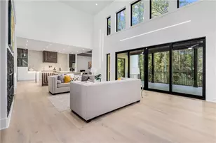 1000 Clementstones Dr, Sandy Springs, GA 30342 - Photo 21