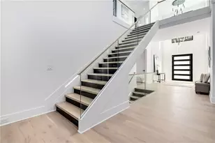 1000 Clementstones Dr, Sandy Springs, GA 30342 - Photo 23