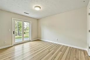 11 Parkmont Dr, Roswell, GA 30076 - Photo 21
