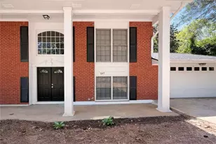 1317 Cedar Heights, Stone Mountain, GA 30083 - Photo 3
