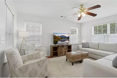 436 W Oaks Trail, Woodstock, GA 30188 - Photo 5