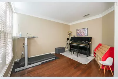 350 Scarborough Way, Johns Creek, GA 30022 - Photo 9