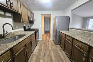 400 Sheringham, Roswell, GA 30076 - Photo 3
