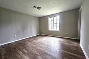 400 Sheringham, Roswell, GA 30076 - Photo 5