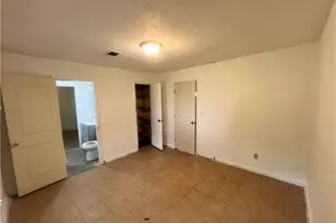 471 Ridgecrest Dr, Riverdale, GA 30274 - Photo 11