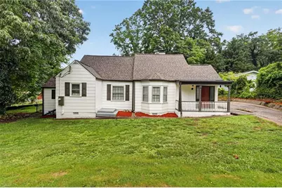 1093 Enota Avenue NE, Gainesville, GA 30501 - Photo 1