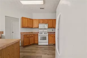 3177 Elmwood Ct, Atlanta, GA 30349 - Photo 17