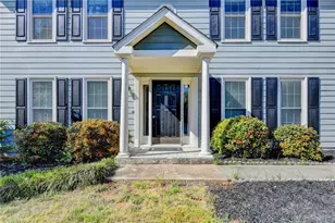 709 Flowers Crossing, Lawrenceville, GA 30044 - Photo 3