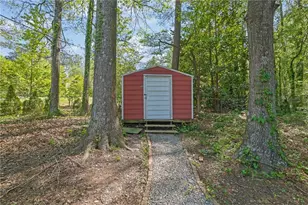 210 Suburban Dr NE, Kennesaw, GA 30144 - Photo 47