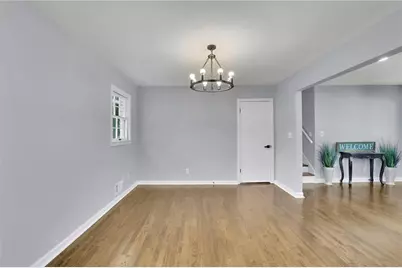 210 Suburban Drive NE, Kennesaw, GA 30144 - Photo 7