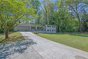 210 Suburban Dr NE, Kennesaw, GA 30144 - Photo 3