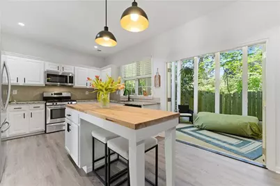 2947 Cottesford Way SE, Smyrna, GA 30080 - Photo 9