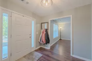 3100 Oak Ridge Ln, Loganville, GA 30052 - Photo 5
