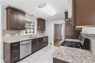 4204 Williamsburg Dr, Atlanta, GA 30337 - Photo 25