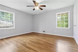 4204 Williamsburg Dr, Atlanta, GA 30337 - Photo 33