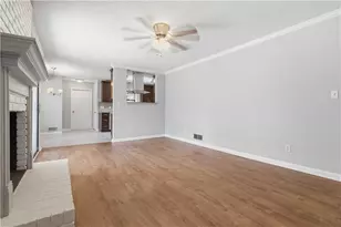 4204 Williamsburg Dr, Atlanta, GA 30337 - Photo 21