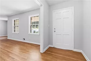 4204 Williamsburg Dr, Atlanta, GA 30337 - Photo 5