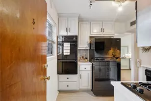 3660 Peachtree Street NE, Atlanta, GA 30319 - Photo 11