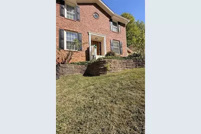 601 Mountain Harbor, Stone Mountain, GA 30087 - Photo 3