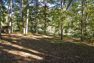 1528 Oakleaf Dr, Auburn, GA 30011 - Photo 33