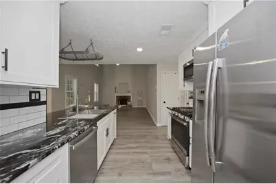 3946 Lullwater Main NW, Kennesaw, GA 30144 - Photo 11
