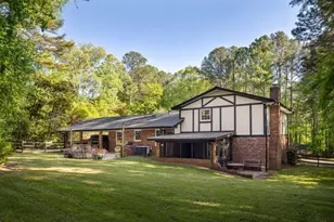 4924 Mountclaire Rd, Stone Mountain, GA 30087 - Photo 31