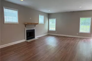 784 Grove St, Gainesville, GA 30501 - Photo 5