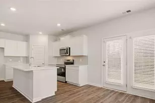 109 Oakchase Pk Ln, Hampton, GA 30228 - Photo 7