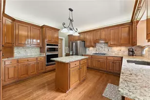 1202 Chadwick Lake Dr, Lawrenceville, GA 30043 - Photo 11